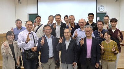 1140430紫軾書院吳泉源教授紀念講座：林本堅「Chip Peace-Not War」圖片(另開新視窗)
